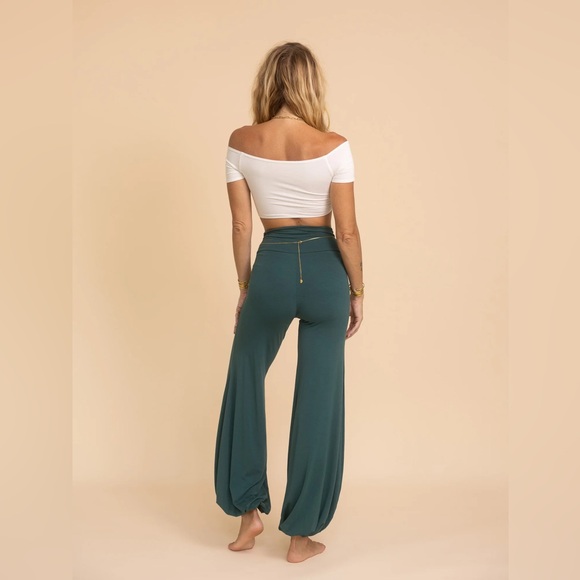Royal codes Jasmine Genie Pants in malachite green• XXL - Picture 5 of 5